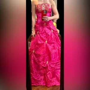 Fuchsia Strapless Ballgown Prom Dress Floral Embroidered Formal Gown Size 1